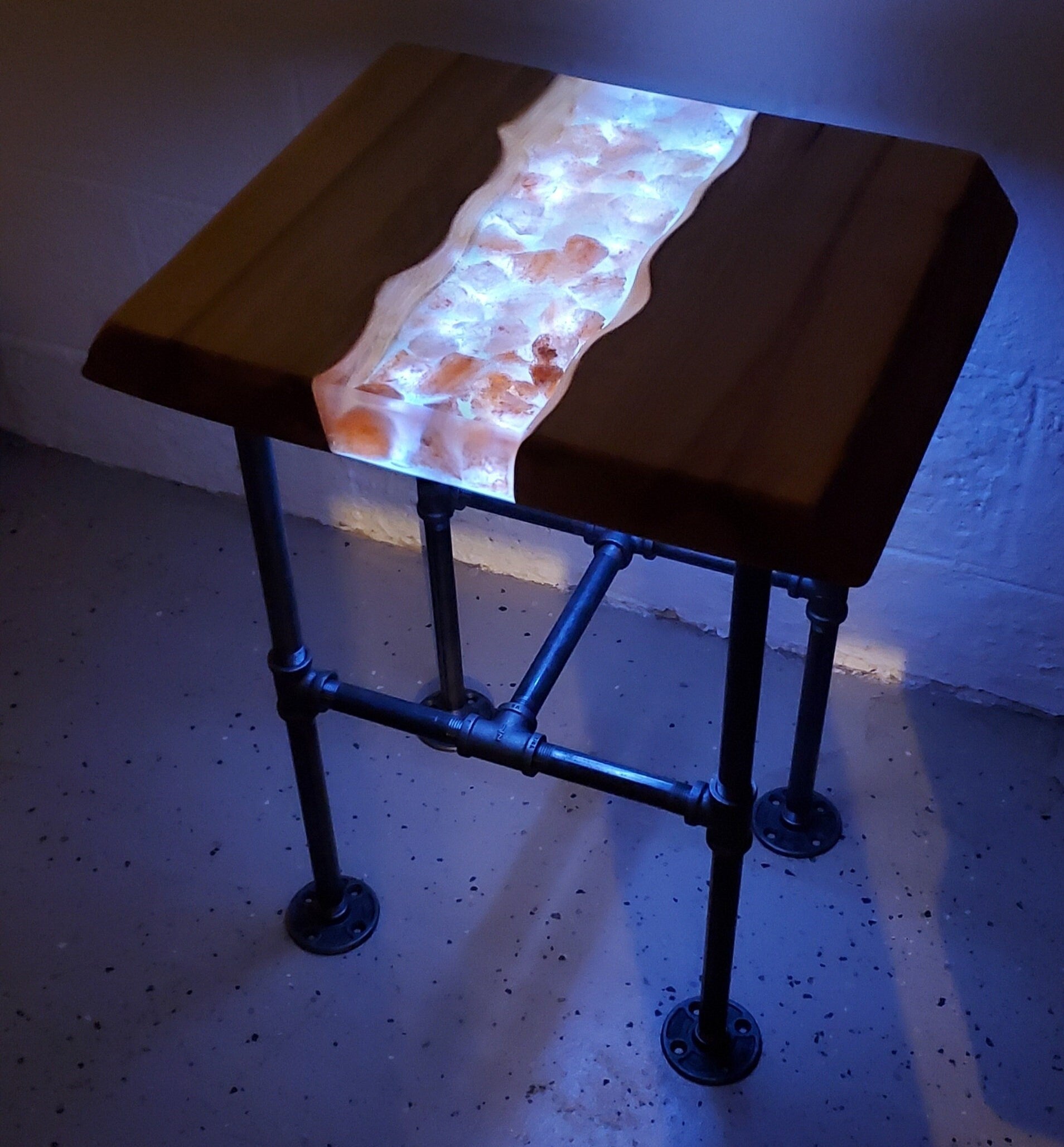 Epoxy table with discount rocks